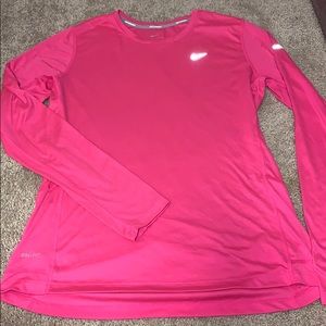 Nike women’s long sleeve shirt